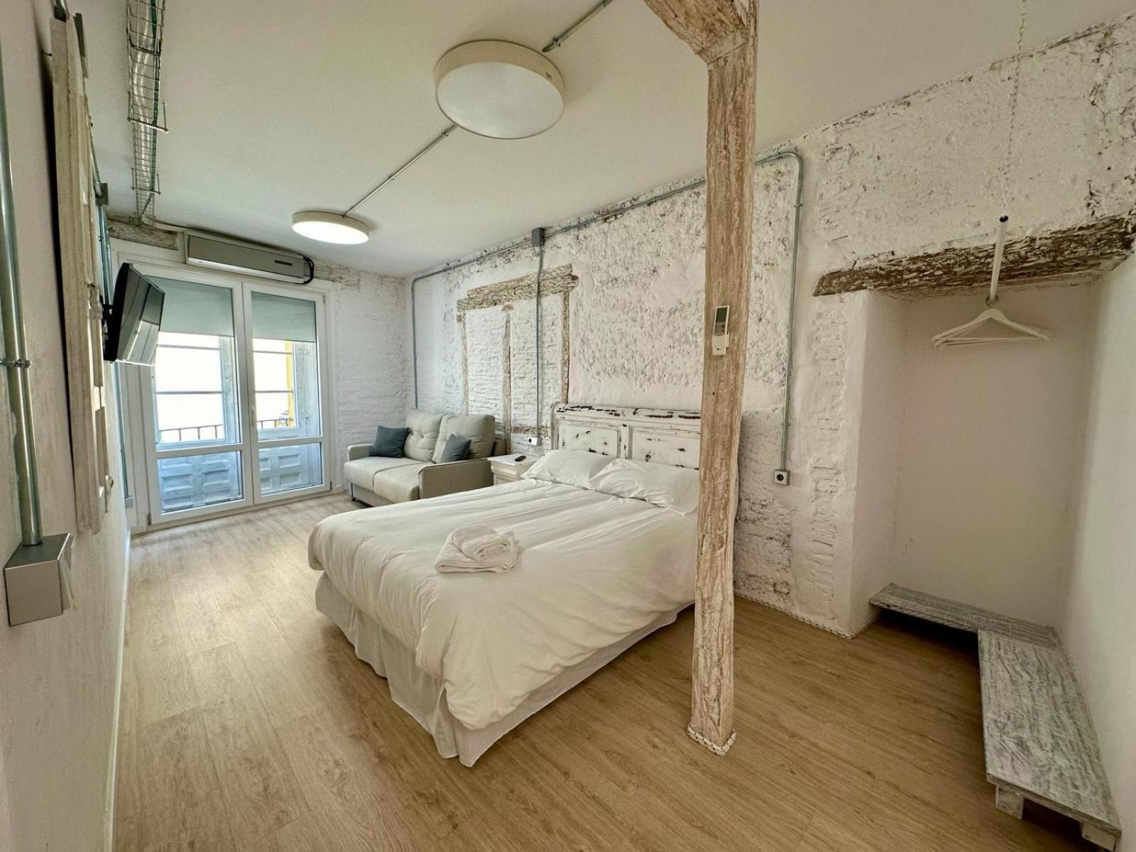 Apartamentos Carolina By Gaiarooms León Eksteriør billede