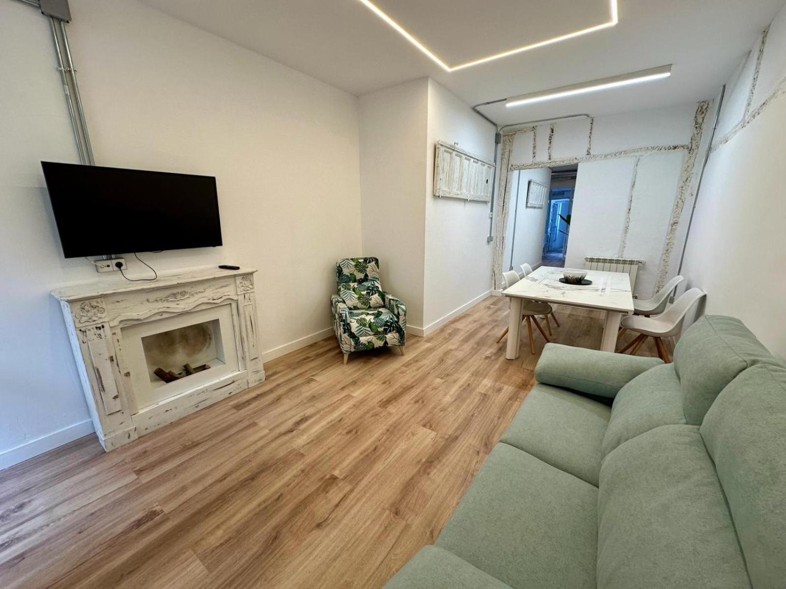 Apartamentos Carolina By Gaiarooms León Eksteriør billede